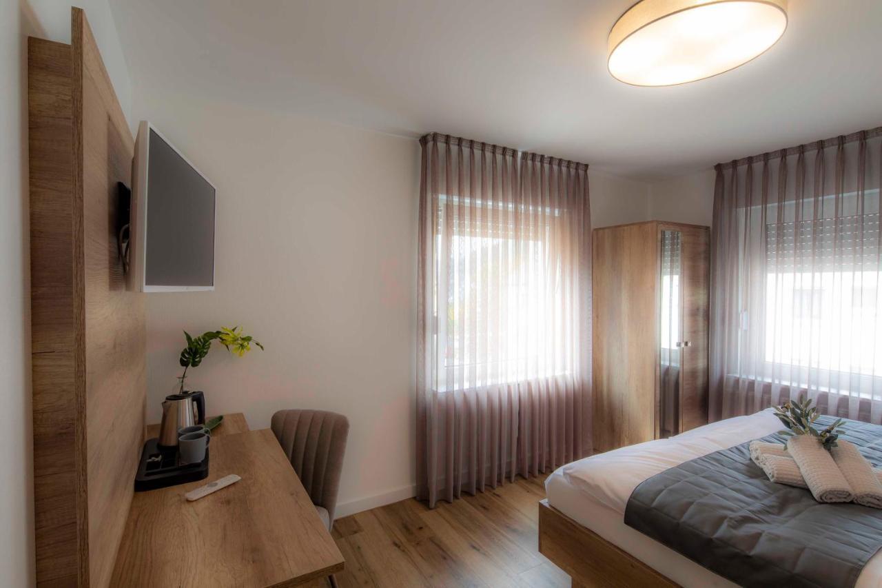 Mato One Zimmervermietung Arnsberg Bagian luar foto